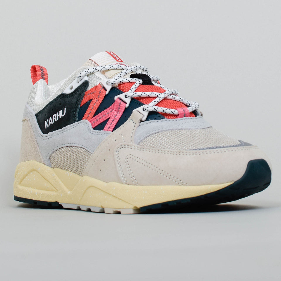 Karhu Fusion 2.0 - Whitecap Gray / Cayenne