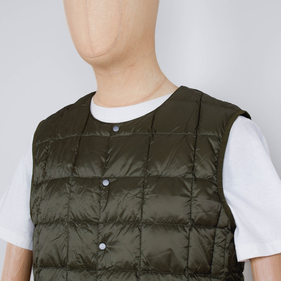 Taion 004 Crew Neck Button Down Vest - Dark Olive
