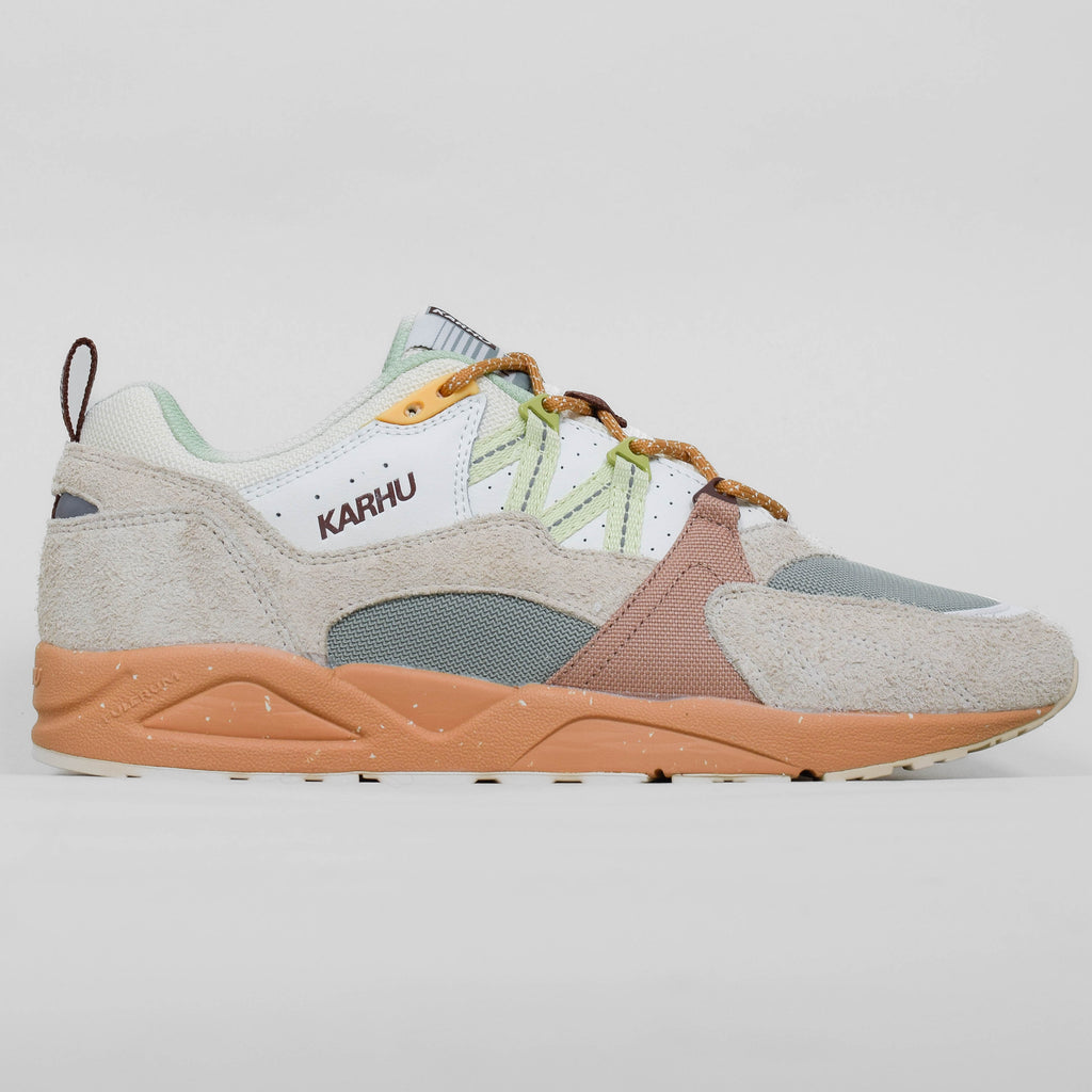 靴 KARHU FUSION 2.0 Turtledove/Shadow Lime Karhu x Mölkky® Fusion 2.0 – Turtledove / Shadow Lime – Karhu EU