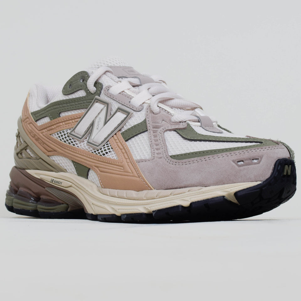 New Balance M1906NE - Linen / Dark Olivine