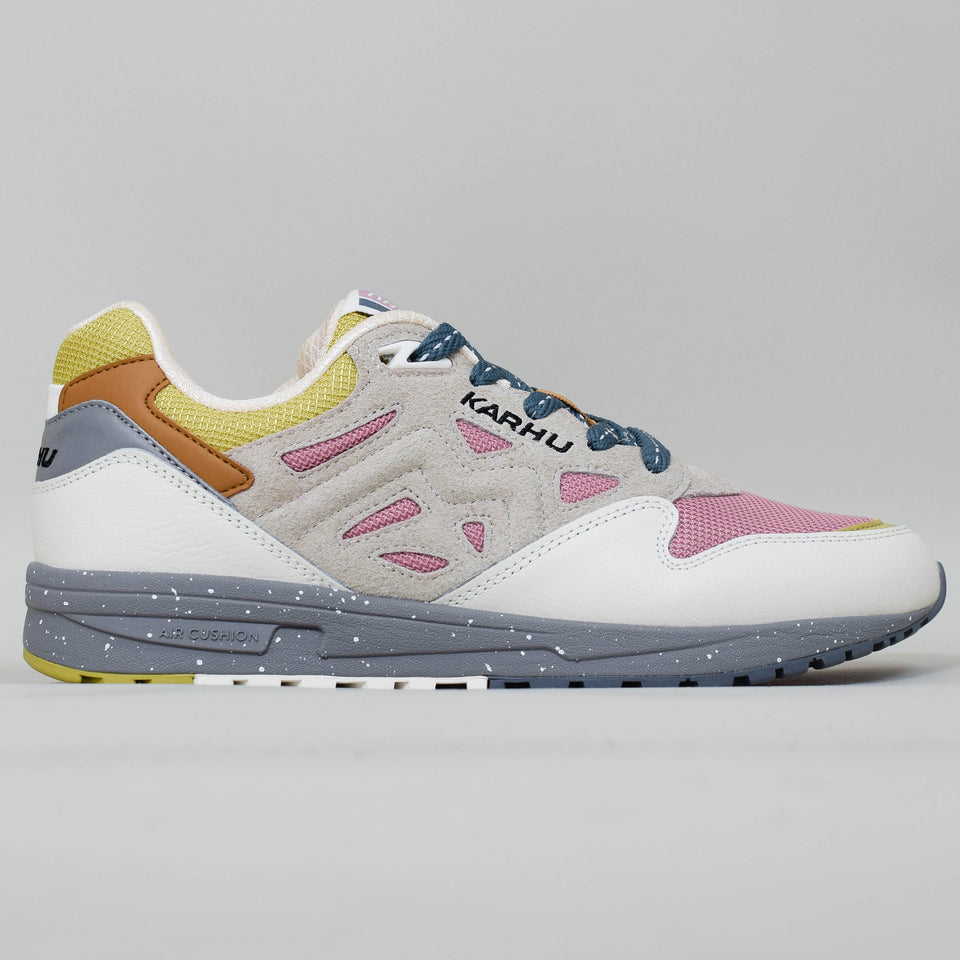 Karhu Legacy 96- Lily White / Lilas