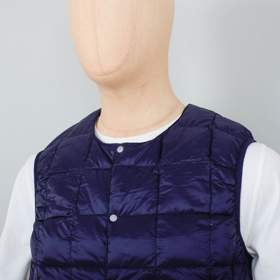 Taion 004 Crew Neck Button Down Vest - Navy