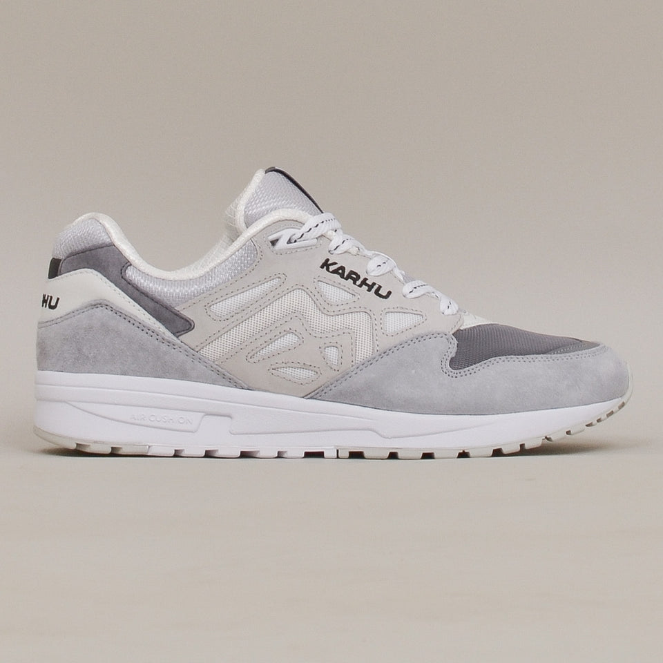 Karhu Legacy 96- Dawn Blue/Bright White
