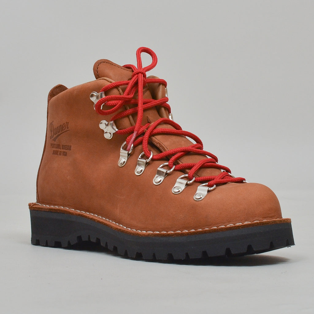 Danner Mountain Light - Cascade Clovis – Liquor Store