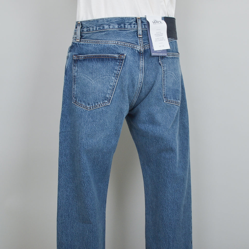 LMC 551 Z Vintage Straight Pacific Crest Liquor Store