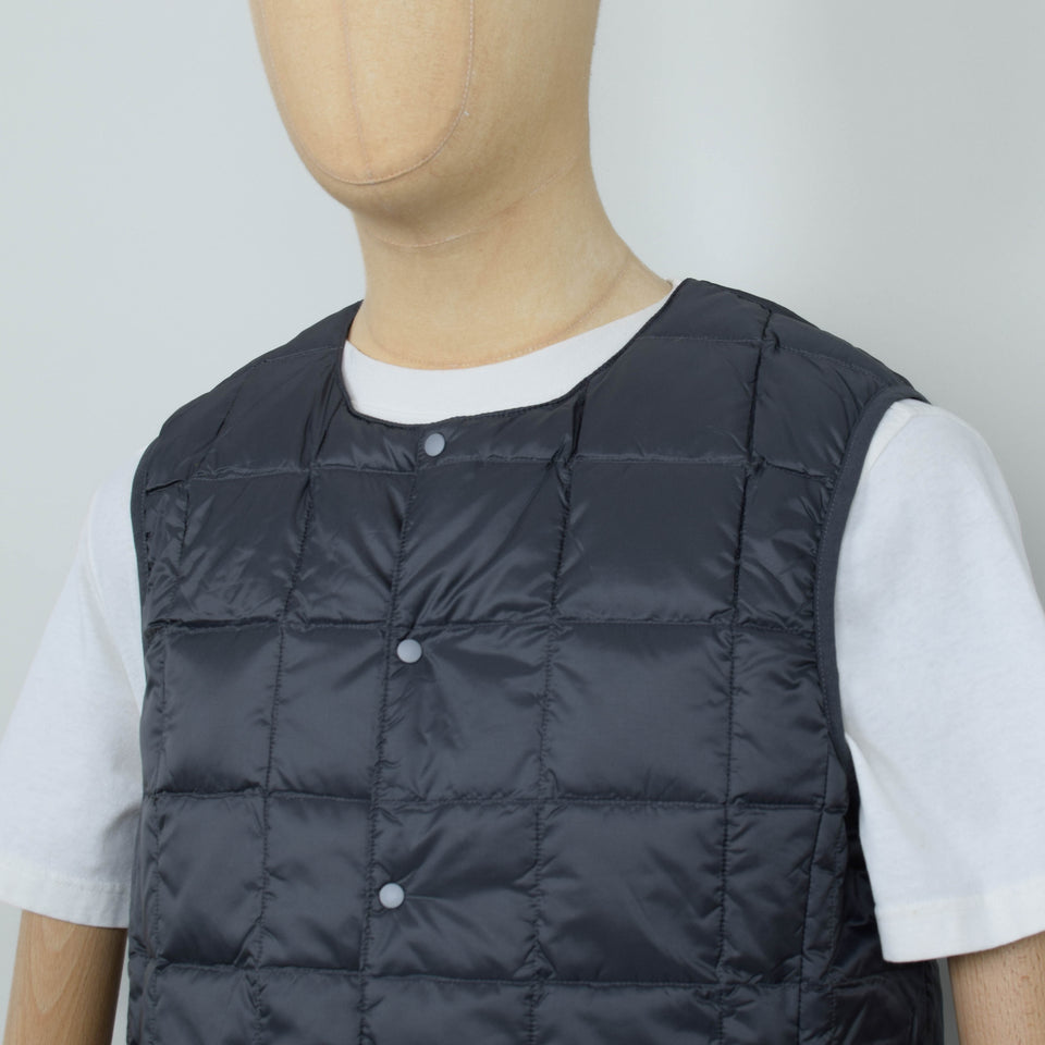 Taion 004 Crew Neck Button Down Vest - Dark Charcoal