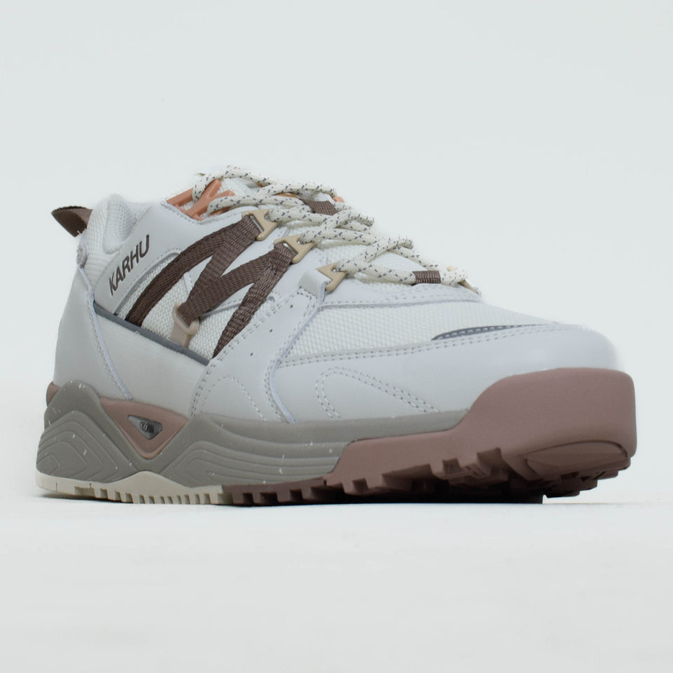 Karhu Fusion XC - Lily White / Pine Bark