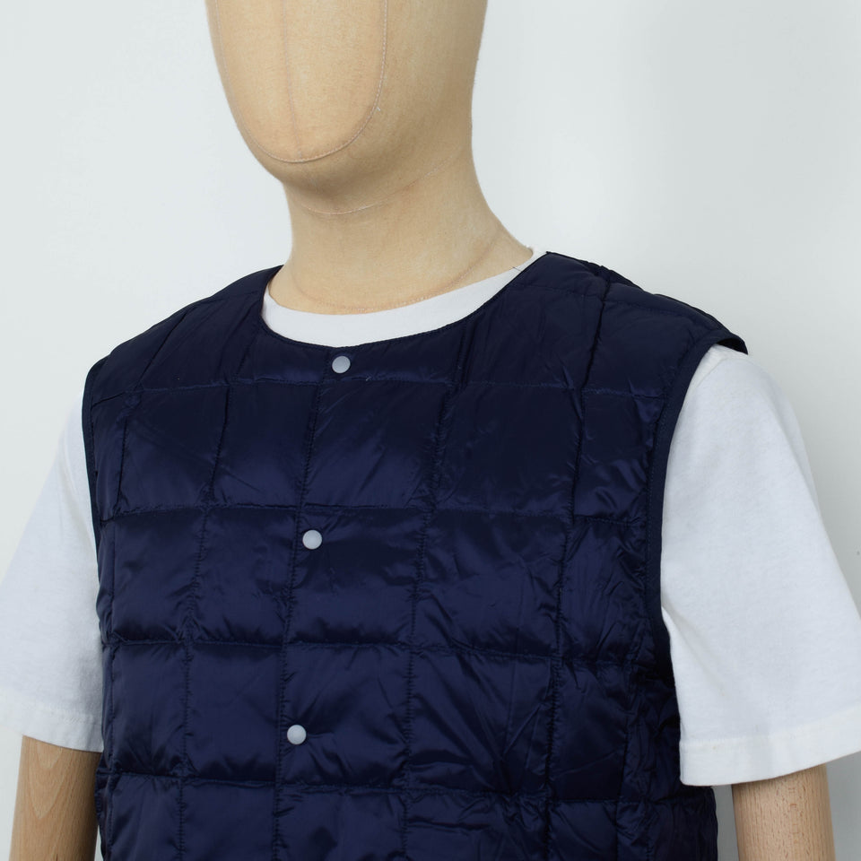 Taion 004 Crew Neck Button Down Vest - Navy