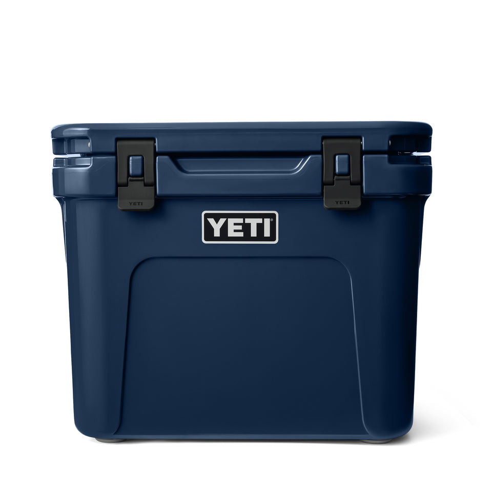 YETI Roadie 32 Wheeled Cool Box - Navy (incl. £15.00 UK Shipping)