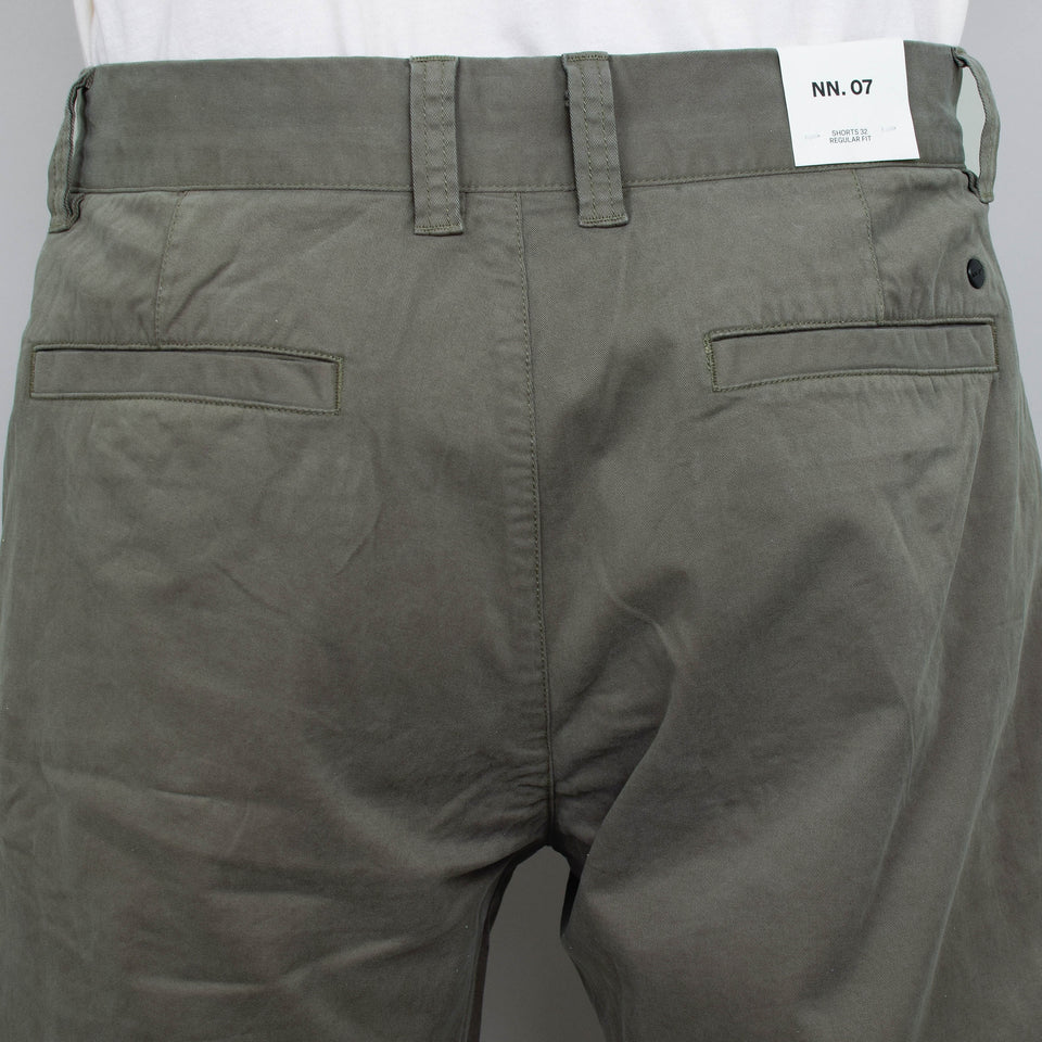 NN. 07 Crown Shorts 1090 - Capers