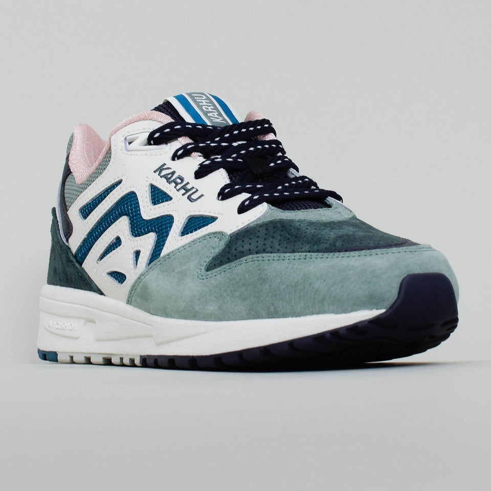 Karhu Legacy 96 - Iceberg Green / Lily White