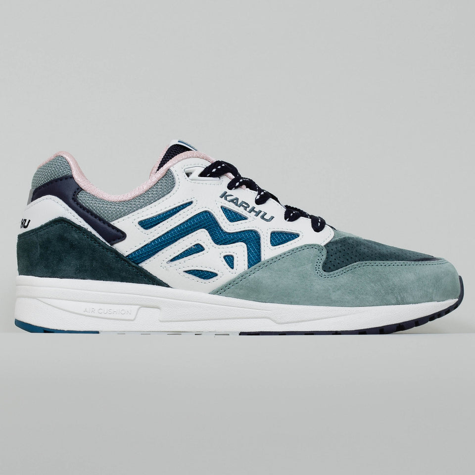 Karhu Legacy 96 - Iceberg Green / Lily White